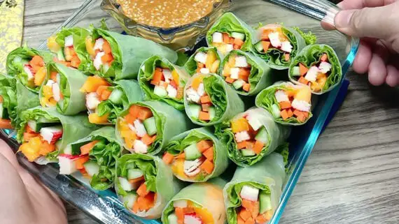 Kani Salad Roll